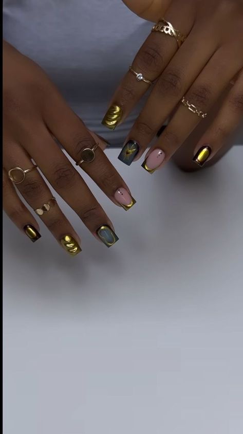 Short Square Nails Design Ideas 2024, Short Gold Nails, Nails On Black Skin, 90s Nail Art, Nails Photoshoot, Photoshoot Nails, Nails Shorties, Nails Hoco, Nail Designs Blue