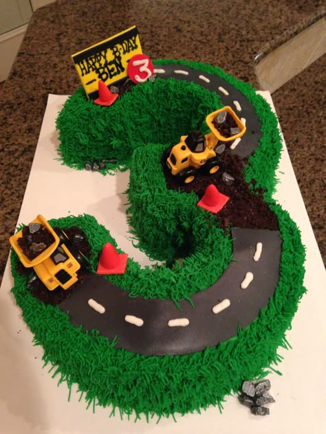 Construction cake for 3rd birthday! Buttercream with fondant accents. #EbooBakes 3rd Birthday Cakes For Boys, Birthday Cake For Boys, Digger Cake, Construction Birthday Cake, 22nd Birthday Cakes, Construction Theme Birthday Party, Boys Cake, Construction Cake, New Birthday Cake