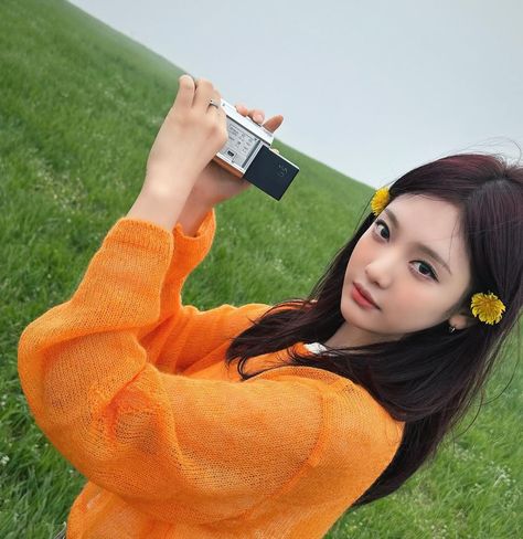 aespa ningning icon Aespa Kpop, Orange Icons:), Men's Korean Style, Kim Min, Korean Street Fashion, New Instagram, Kpop Girl Groups, Instagram Update, South Korean Girls