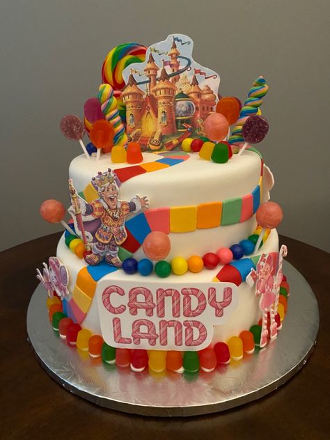 Candy Land Birthday Cake Ideas, Candyland Birthday Food Ideas, Candyland Theme Birthday Cake, Candyland Party Food, Candyland Birthday Party Cake, Candy Land Cakes, Candy Land Cake Ideas, Candyland Cake Ideas, Candy Land Theme Cake