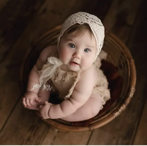 Boho Sitter Session, Sitter Session Photography, Diy Newborn Photography, One Month Baby, Toddler Photoshoot, Sitter Sessions, Newborn Photography Poses, Baby Inspiration, Kids Photoshoot