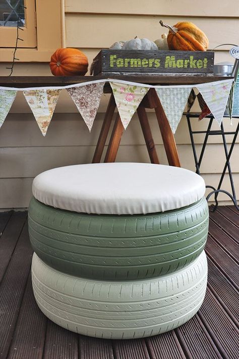 DIY project: Upcycle old tyres into a cute seat - thisNZlife Garden Ideas Using Old Tires, Tire Decor, Tire Diy, Kursi Ban, Tyre Ideas, Tire Chair, Old Tyres, Tire Ideas, Tire Projects