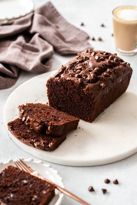 Alaskan Food, Chocolate Bread Recipe, Chocolate Tea Cake, Chocolate Loaf, Chocolate Loaf Cake, Healthy Chocolate Recipes, Bread Chocolate, Clam Recipes, Chocolate Bread