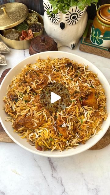 Neha🌻Anshu on Instagram: "Chicken Tikka Biryani Recipe😍
Save it to try later❤️

This Biryani is hands down my favourite of the one’s l have made so far! Marinated Chicken cooked with the finest @heavensharvestbasmati Rice on Dum. This Chicken Tikka Biryani will satisfy your craving for a spicy biryani like never before.!❤️

#foodiesfood_court #chickenbiryani #chickentikkabiryani #chickentikka #eid2024 #chicken #explorepage #biryanilovers #biryani #chickenrecipes #ramadan #eidrecipes #iftari #chickencurry" Chicken Biryani Recipe Videos, Chicken Tikka Biryani Recipes, Tikka Biryani Recipe, Spicy Biryani, Biryani Recipe Video, Chicken Tikka Biryani, Chicken Dum Biryani Recipe, Chicken Biryani Recipe, Eid Food