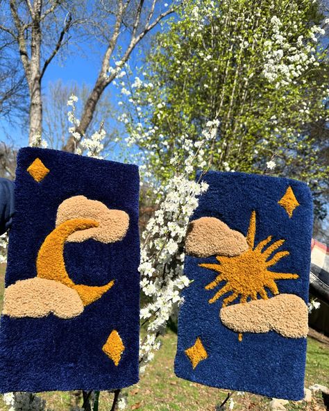 Night and day tufted art pieces both are 17 inches tall and 10 inches wide and have heavy duty hooks! ✨links in my bio✨ #sunset #moon #tufted #astrology #ethereal #celestial #tarot #vintage #space #artdeco #stars #spring #summervibes #shopping Tufted Art, Anime Diy, Shopping Aesthetic, Color Cartoon, Diy Yarn, Rug Yarn, Wall Rug, Night And Day, Sun Tattoo