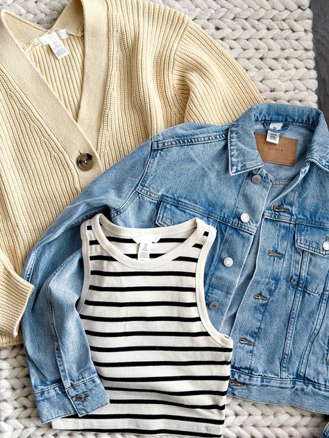 Spring Outfit Ideas 2023 Spring Basics, Rib Knit Cardigan, Jacket Denim, H&m Jackets, Cropped Denim Jacket, Striped Tank Top, Striped Tank, Cropped Denim, Knit Cardigan