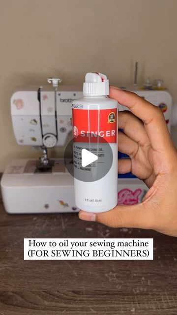 ✰ eddy’s online ✰ on Instagram: "Sewing machine maintenance for SEWING BEGINNERS! This is how to clean and oil your sewing machine! #sewing #sewingmachine #sewingmachinerepair #sewingforbeginners #singersewing #singersewingmachine" How To Oil A Sewing Machine, Sewing Beginners, Sewing Machine Repair, Machine Sewing, Singer Sewing Machine, Singer Sewing, Sewing For Beginners, Sewing Machine, Stitching