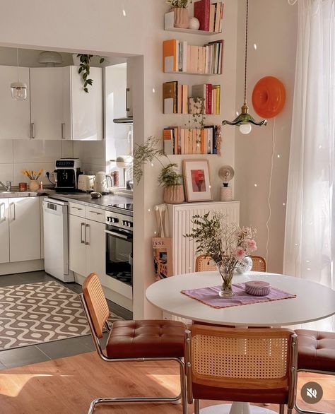 Aesthetic Trailer Home, Ugly Kitchen Decorating Ideas, Eclectic Minimalist Kitchen, Apt Kitchen Decor Ideas, Small Bright Kitchen, Small Open Space Living Room And Kitchen, Rental Kitchen Decor, Retro Apartment Aesthetic, First House Aesthetic