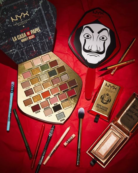 Um, the Money Heist Makeup Collection Is Here — and Holy Sh*t, the Dali Mask Palette Is Good Money Heist Makeup, Red Jumpsuits, Glossier Beauty, Disney Makeup, Money Heist, Body Smells, Nyx Makeup, Highlighter Makeup, Nyx Professional Makeup