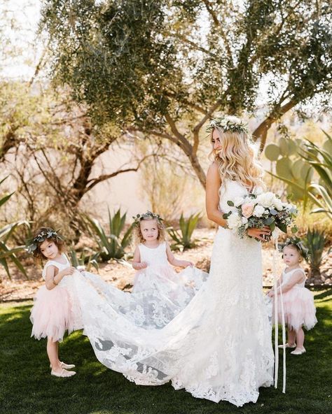 Should you have Kids at your wedding?  Calling all brides! Who knew it was this difficult to decide if you should invite kids to your wedding or not? We are sharing a pros and cons list to help you process the outcomes and decide what is right for you. #ruffledblog Girl Dresses Kids, Photo Styles, Smith Wedding, Wedding Activity, Wedding Questions, Family Wedding Photos, Wedding Portrait Poses, Wedding Dresses For Kids, Shot Ideas