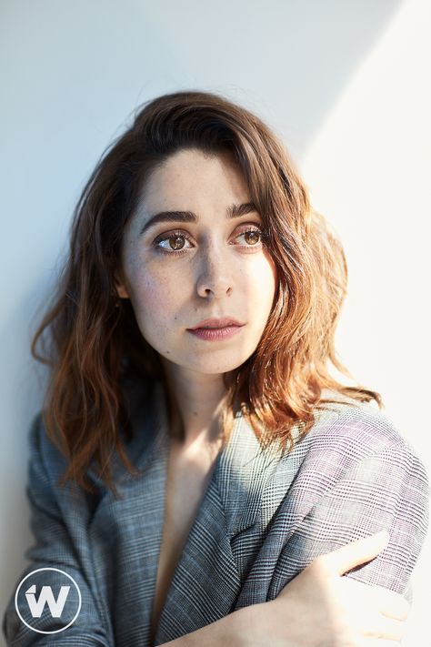 CRISTIN MILIOTI Uss Callister, People With Brown Eyes, Cristin Milioti, Comedy Actors, Hair Curling Tips, Physical Beauty, Female Character Inspiration, Helen Mirren, How I Met Your Mother