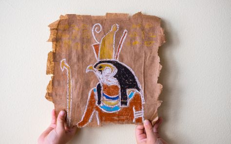 Making Papyrus - Primary Topic Shop Papyrus Egypt, Ancient Egypt Crafts, Ancient Egypt For Kids, Egyptian Crafts, Ancient Egypt Projects, Egypt Crafts, Papyrus Paper, Egyptian Papyrus, Egypt Project