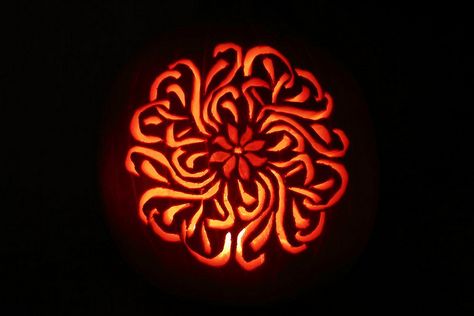 . | Flickr - Photo Sharing! Pumpkin Carving Anime Ideas, Cheshire Cat Pumpkin, Cool Pumpkin Carving, Pumpkin Inspo, Awesome Pumpkin Carvings, Pumpkin Carving Contest, Creative Pumpkin Carving, Amazing Pumpkin Carving, Pumpkin Stencils