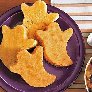 Halloween Chili, Halloween Fingerfood, Pasteles Halloween, Halloween Finger Foods, Halloween Appetizers Easy, Halloween Pizza, Halloween Party Appetizers, Spooky Snacks, Halloween Dessert