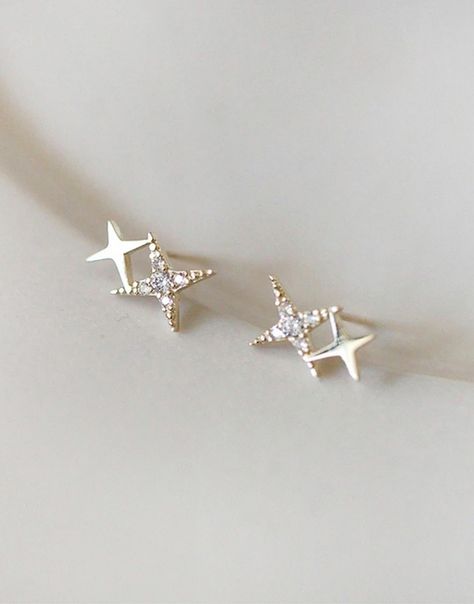 Stud Earrings Women, Dainty Gold Earrings, Gold Jewelry Gift, Star Stud Earrings, Gold Number, Star Earrings Stud, Jewelry Lookbook, Star Jewelry, Earrings Women