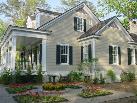 Dormer House, White Farmhouse Exterior, Dream Porch, Pergola Plans Design, White Colonial, Rainbow Circle, Exterior Houses, Southern Cottage, Allison Ramsey