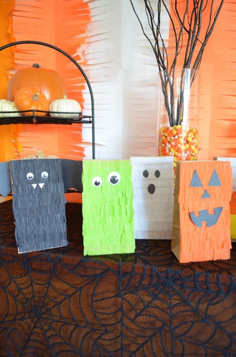 DIY Fringed Halloween Treat Bags From Scratch With Maria Paper Bag Halloween Treat Bags, Treats To Share, Fall Carnival, Brown Paper Bags, Halloween Goodie Bags, Halloween Figures, Halloween Events, Sticky Labels, Halloween Treat Bags