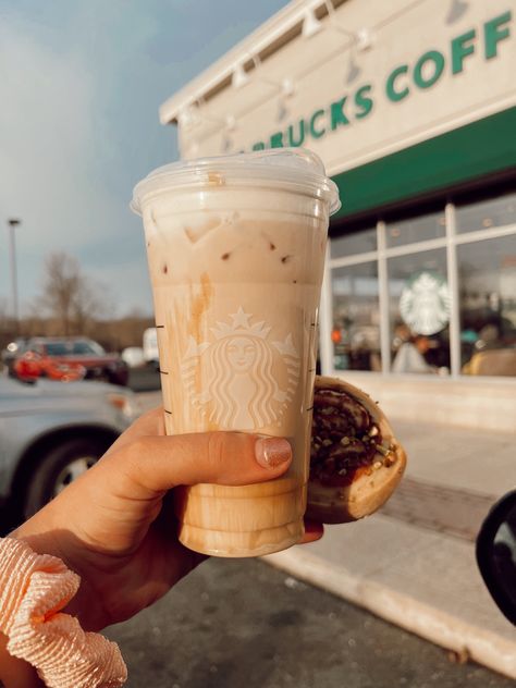 White mocha pistachio cold brew White Mocha, At Starbucks, Coffee Drink Recipes, Starbucks Drinks, Salted Butter, Cold Brew, Drink Recipes, Coffee Drinks, Pistachio