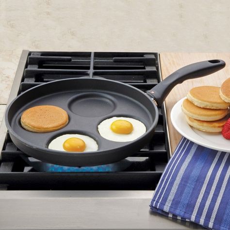 Swedish Pancakes, Clever Inventions, Cooking Gadgets, Cool Kitchen Gadgets, Cool Inventions, Frying Pan, Kitchen Items, Kitchen Stuff, Kitchen Essentials