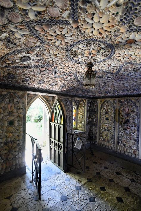 The amazing 200-year-old shell grotto hidden in a corner of Wales you can only visit with a secret key - Wales Online Shell Grotto, Shell Garden, Ocean Treasures, Beautiful Castles, Architecture Old, Portugal Travel, Old Building, To Infinity And Beyond, Indian Ocean