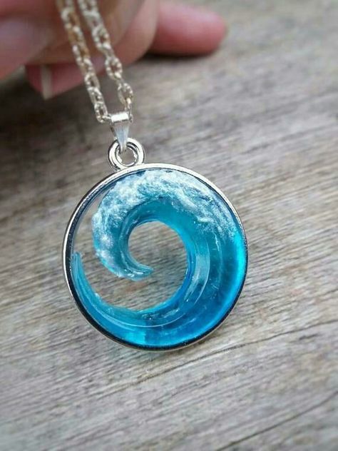 Necklace good Ocean Clothes, Ocean Accessories, Seni Resin, Anting Manik, Wave Pendant, Bijoux Art Nouveau, Sea Necklace, Ocean Inspired Jewelry, Ocean Necklace