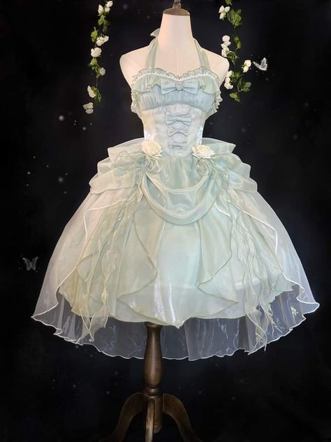 Fancy Dress Outfits, Vintage Dresses 50s, Fantasy Dresses, Princess Gown, Old Dresses, Prom Dress Inspiration, Kawaii Fashion Outfits, Dress Hairstyles, Fairytale Dress