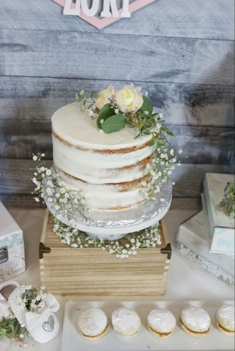 Cake With Baby Breath Flowers, Baby’s Breath Cake, Spring Baby Shower Cake, Vanilla Buttercream Cake, Greenery Cake, Flower Baby Shower Theme, Simple Baby Shower Cake, Auntie Life