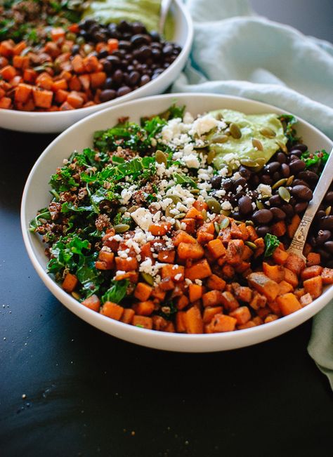 Totally good-for-you kale power salad recipe: Sweet potato, quinoa and black bean power-salad with avocado sauce - cookieandkate.com Southwest Kale Salad, Avacado Cream, Kale Power Salad, Kale Bowls, Sweet Potato Quinoa, Mexican Salad, Vegan Feta, Quinoa Kale, Kale Quinoa