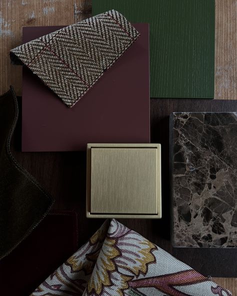 Deep and moody sultry vibes for this scheme for a local interior design client here in Hastings. Hoping to combine a walnut kitchen with burgundy and olive green accents, alongside brown marble and satin gold accents. And to stop it all feeling a little ‘solid’ looking, I’d like to include some pattern (obviously 🤣, as you know I love a bit of pattern). It’s an open plan scheme that includes a kitchen, dining area and sitting room. So there will be loads of layers of texture and colour ru... Olive Green Accents, Maroon And Green, Walnut Kitchen, Brown Marble, Green Accents, I Love A, Stop It, Sitting Room, Green Fabric