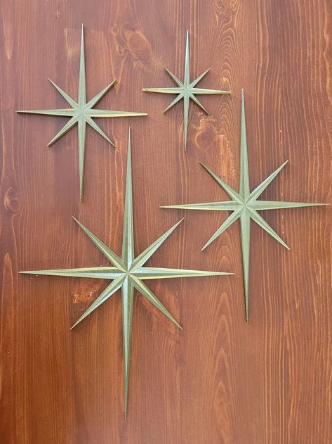 Metal Art Wall, Art Deco Starburst, Mid Century Stars, 80s Wall Decor, Modern Art Deco Aesthetic, Metal Decor Ideas, Retro Space Decor, Art Deco Bathroom Accessories, Art Deco Products