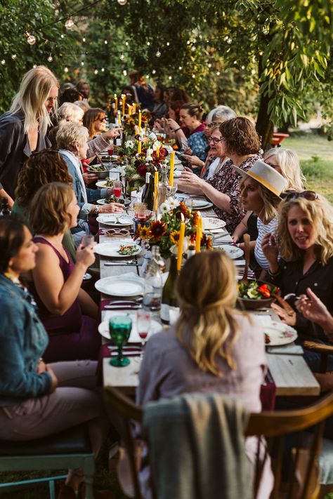 How To Host Your Own Community Freedom Dinner — ciderpress lane Decor Ideas For Small Homes, Ideas For Small Homes, Dinner Host, Women Gathering, Ideas Room, Flower Farmer, Small Homes, Long Table, Social Gathering