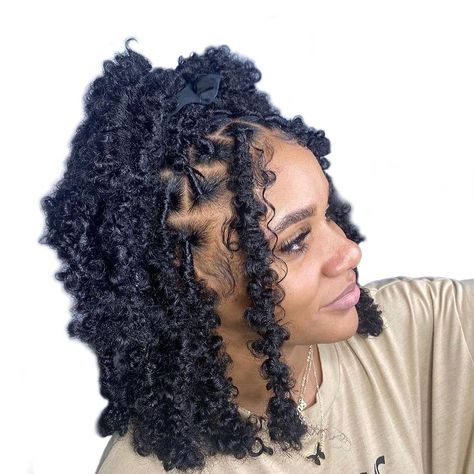 PRICES MAY VARY. 12 Inch New Hairstyle Pre-Twisted Butterfly Locs Crochet Hair Made of 100% High Quality Synthetic Firber By Professional Braider,It Is Soft Neat and Tight and not easy to Spread. Package: 6 packs Distressed Butterfly Locs, 12strands/pack, and 12 inch, normally 6-7packs can make a full head The New Hairstyle Butterfly Locs Crochet Hair.Following Beautiful Fashion Trend, Make You Goddess-Like Existence! Hair advantages: 100% Hand-Made Distressed Butterfly locs Crochet Hair, No Sme Butterfly Locs Crochet, Cornrow Braids, Butterfly Locs, Locs Crochet, Faux Locs Hairstyles, Braids Hairstyles Pictures, Quick Braided Hairstyles, Wig Color, Protective Hairstyles Braids