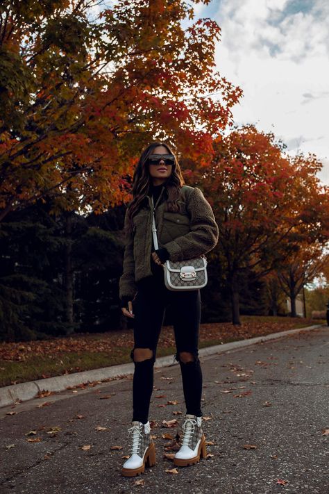 fashion blogger wearing a green sherpa jacket by rails from bloomingdale's and gucci accessories. the gucci lug sole boots are so on-trend and chic for fall. i love how it injects a little edginess into this casual fall outfit. #casualootd #gucci #fallboots Chanel Combat Boots, Maria Vizuete, Mia Mia Mine, Sunday Outfit, Mia Mia, Boots Outfits, Boots For Fall, Stylish Fall Outfits, Christian Louboutin So Kate