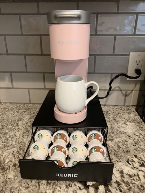 Cute Keurig Station, Pink Keurig Aesthetic, Keurig Coffee Machine, Mini Keurig Station, Coffee Bar For Apartment, Coffee Keurig Station, Keurig Coffee Station Aesthetic, Coffee Station Keurig, Keurig Coffee Aesthetic