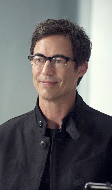 Doctor Wells, The Flash Cisco, Harrison Wells, Tom Cavanagh, Eobard Thawne, Reverse Flash, The Flash Grant Gustin, Flash Tv Series, Art Photography Portrait