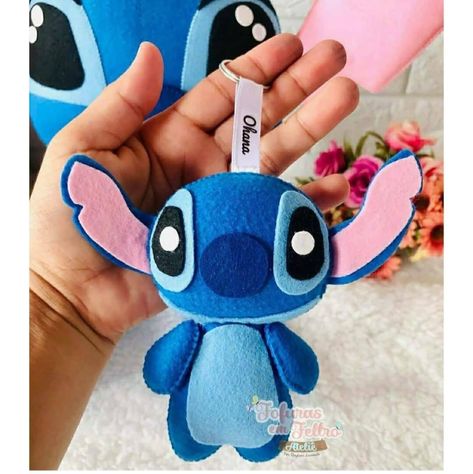 Lilo And Stitch Felt Pattern, Stitch Felt Pattern, Disney Felt Ornaments, Stitch Coloring Pages, Felt Crafts Patterns, Felt Hair Clips, Perler Crafts, Plushie Patterns, Felt Jewelry