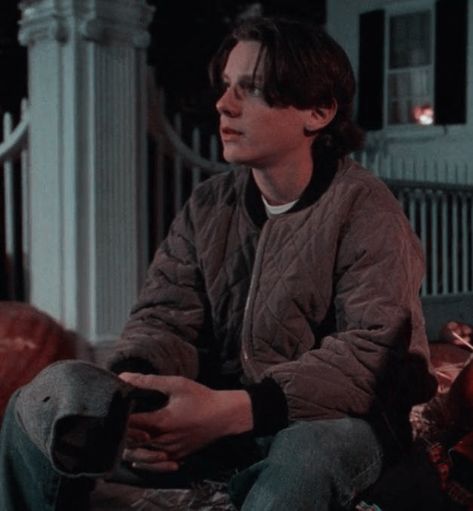 Max Dennison Icons, Max Dennison Wallpaper, Max Dennison Aesthetic, Omri Katz 90s, Hocus Pocus Max Dennison, Fall Bf, Max Hocus Pocus, Omri Katz, Max Dennison