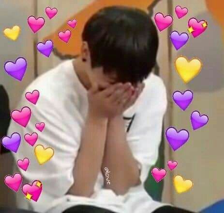 Bts Emoji, Heart Meme, Bts Meme Faces, Cute Love Memes, Bts Reactions, Jungkook Funny, Cute Memes, Wholesome Memes, Love Memes