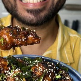 Onion Greens, Green Chili Sauce, Schezwan Sauce, Chicken Masala, Fried Cauliflower, Red Chili Powder, Hot Oil, Curry Leaves