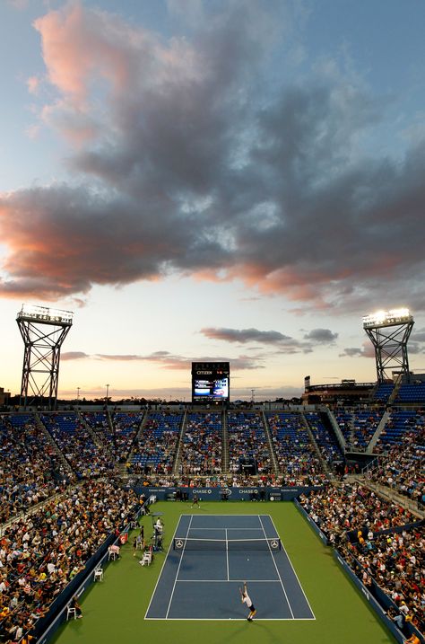 There is nothing like the #usopen! #onlyattheopen Us Open Aesthetic, Tennis Vibe, Tennis Wallpaper, Grand Slam Tennis, Tennis Lifestyle, Tennis Photography, Tennis Pictures, Film Camera Photography, Tennis Photos