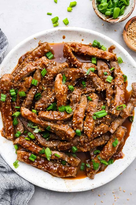 Korean Beef Bulgogi Recipe, Korean Beef Recipe, Korean Vegetarian Recipes, Keto Korean, Beef Bulgogi Recipe, Korean Beef Bulgogi, Korean Beef Recipes, Slow Cooker Korean Beef, Bulgogi Recipe