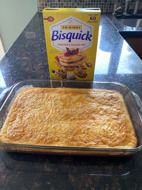 Breakfast Casserole Bisquick, Bisquick Breakfast Casserole, Bisquick Breakfast, How To Make Bisquick, Breakfast Casserole Muffins, Chicken Crock Pot, Eggs And Cheese, Breakfast Casserole Bacon, Bisquick Recipes