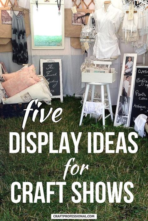 Best Selling Items At Craft Fairs, Display Ideas For Craft Shows, Ideas For Craft Shows, Antique Display Ideas, Craft Display Ideas, Diy Booth, Wreath Making Business, Vendor Booth Display, Selling Crafts Online