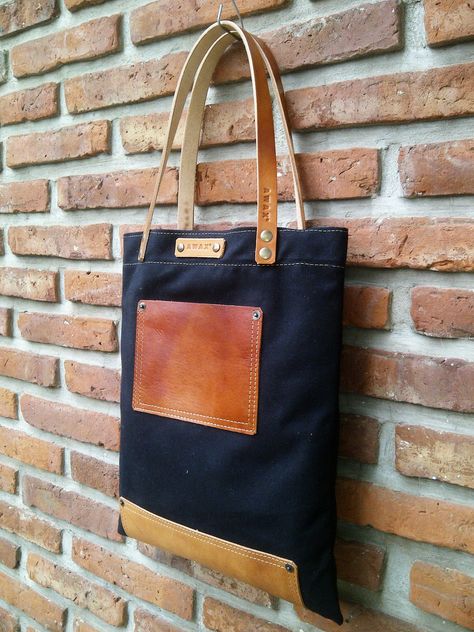 Canvas and leather tote Canvas Leather Tote Bag, Canvas Bag Design, Leather Wallet Pattern, Canvas Leather Tote, Tooled Leather Bag, Leather Bag Pattern, Canvas Leather Bag, Diy Leather Bag, Leather And Canvas