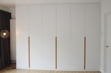 Contemporary Bedroom cupboards with routered handles White Cupboards, Compact Furniture, Furniture Design Ideas, Bedroom Cupboards, Modern Cupboard Design, Wardrobe Door Designs, Wardrobe Room, Fitted Wardrobes, Wardrobe Design Bedroom