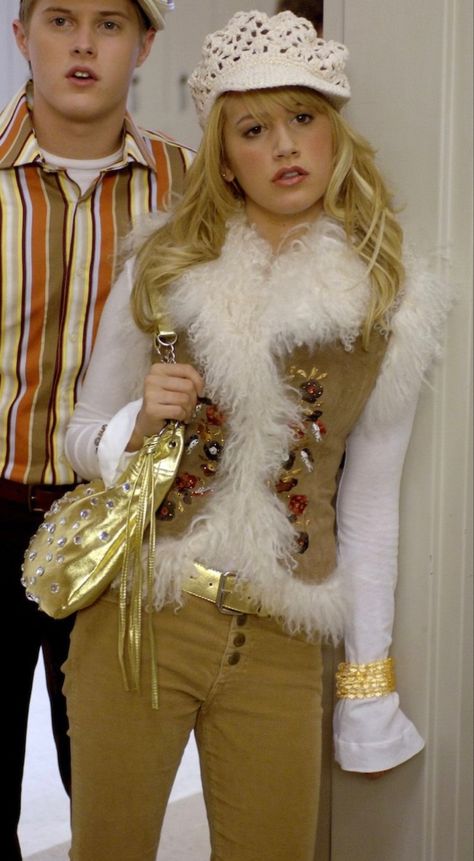 #sharpay #2000sfashion Polo Dress Outfit, All Star Outfits, Y2k Costume, Sharpay Evans, Channel Outfits, 2000s Outfit, 2000 Fashion, 2000s Outfits, Outfit Inspo Fall