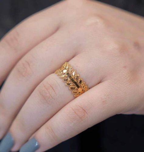 Golden Rings Design For Women, Golden Ring For Women, Latest Gold Ring Designs, خواتم خطوبة, Unique Gold Jewelry Designs, Unique Gold Jewelry, Delicate Gold Jewelry, Gold Jewelry Designs, Gold Jewels Design