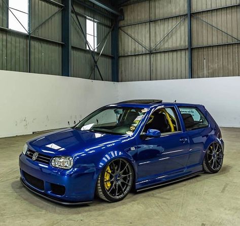 Vw R32, Vw Mk4, Volkswagen Golf Mk1, Vw Golf Mk4, Golf Mk4, Stance Cars, Volkswagen Car, Volkswagen Golf Gti, Golf 4