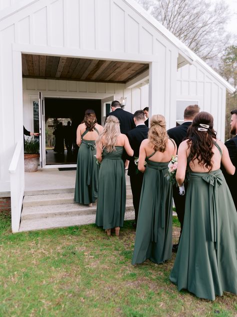 Family Of The Bride Attire, Southern Winter, Bride Attire, Unity Ceremony, Bachelorette Weekend, Bridesmaids Dresses, Winter Wedding, Wedding Colors, The Bride