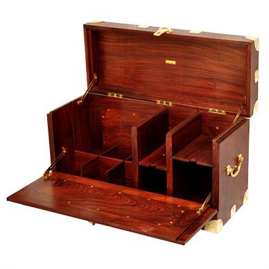 Campaign Furniture Plans, Bar Chest, Travel Bar Set, British Campaign Furniture, Travel Bar, Campaign Furniture, Portable Bar, Woodworking Box, Leather Coasters